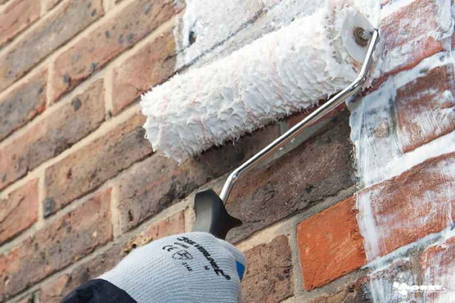 travaux protection hydrofuge incolore brosse renovation facade peintre batiment moret