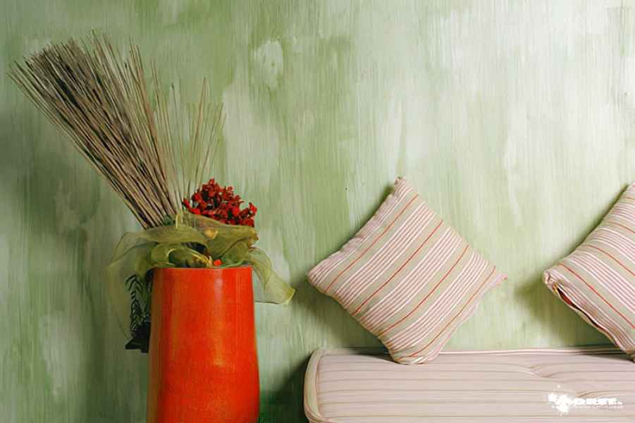 resultat peinture chaux naturel coloration verte application spatule artisant peintre decorateur moret