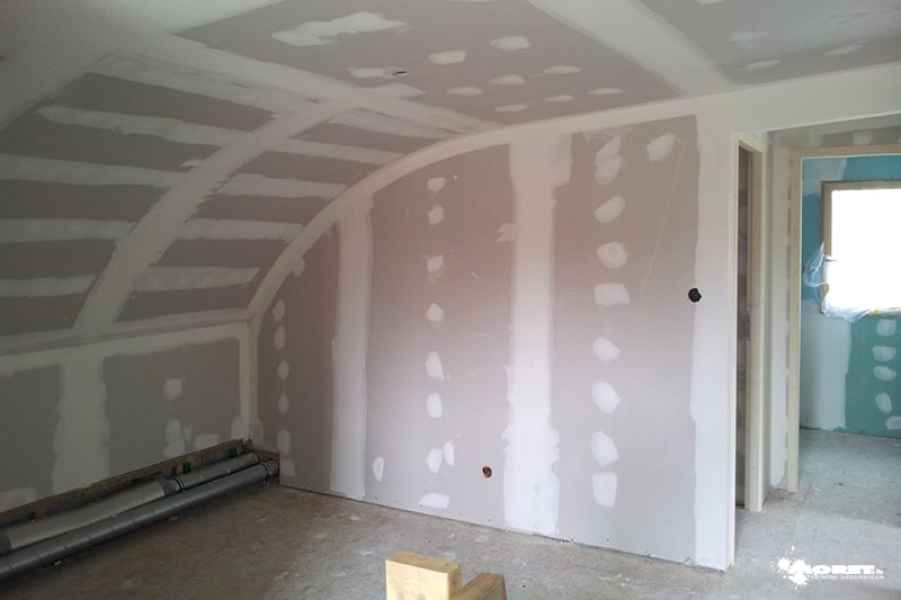 montage cloison courbe grenier artisant decorateur moret