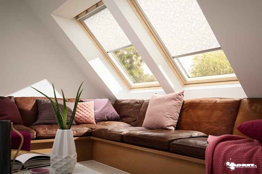 installation store enrouleur motif velux salon mansarde entreprise decorateur interieur moret