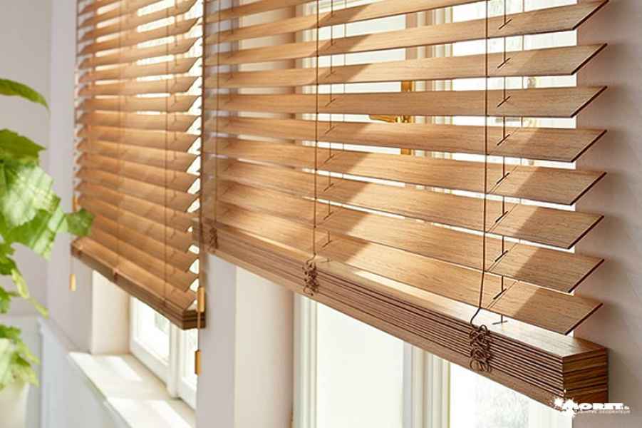 installation stores venitiens diaz bois sur mesure entreprise decorateur interieur moret