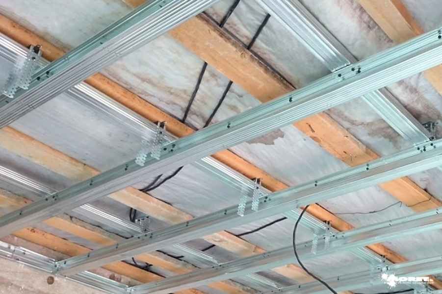 montage metal stud faux plafond entreprise peintre decorateur interieur moret